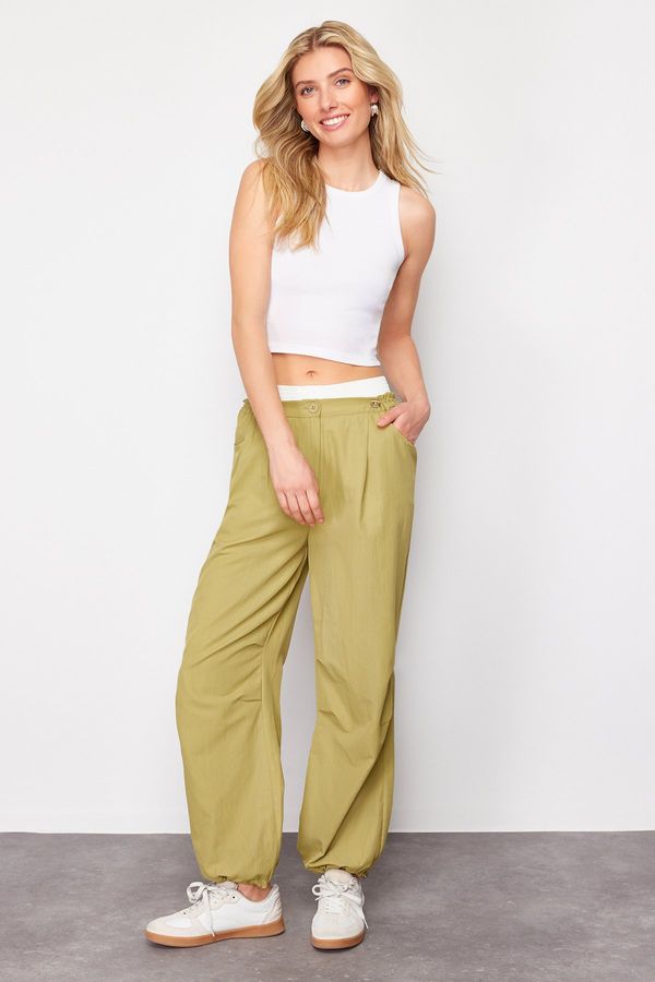 Trendyol Trendyol Green Jogger Normal Waist Elastic Woven Trousers