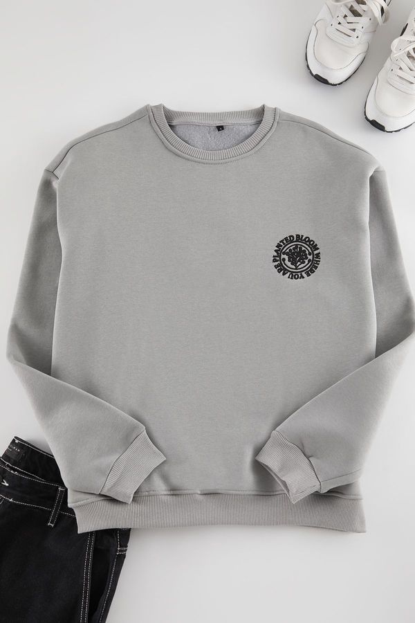 Trendyol Trendyol Grey Oversize/Wide Cut Floral Embroidered Fleece Inside Cotton Sweatshirt