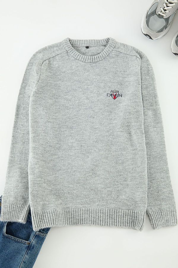 Trendyol Trendyol Grey Regular Crew Neck Plain Knitwear Sweater