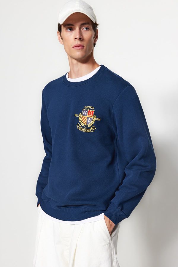 Trendyol Trendyol Indigo Regular/Regular Fit Crest Embroidered Fleece Inside Cotton Sweatshirt