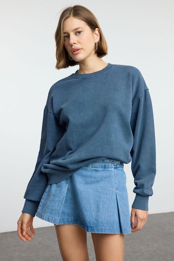 Trendyol Trendyol Indigo Washed Oversize/Relaxed Fit Basic Crew Neck Knitted Sweatshirt