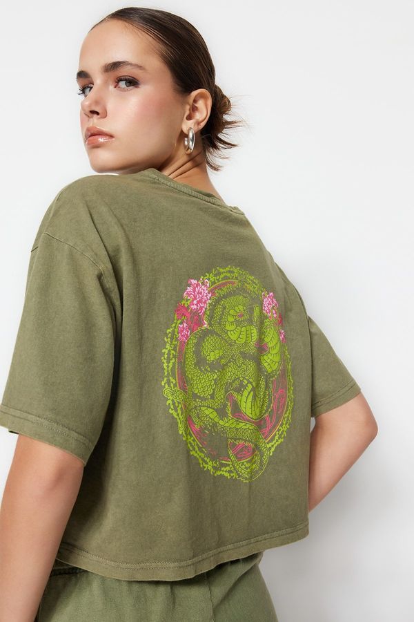 Trendyol Trendyol Khaki 100% Cotton Faded Effect Back Printed Crop Crew Neck Knitted T-Shirt