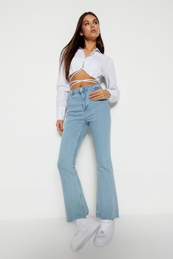 Trendyol Trendyol Light Blue High Waist Crop Flare Jeans