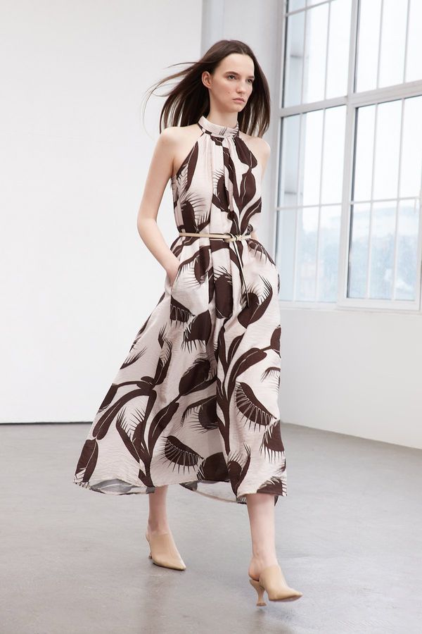 Trendyol Trendyol Limited Edition Brown Floral Straight Cut Maxi Woven Dress