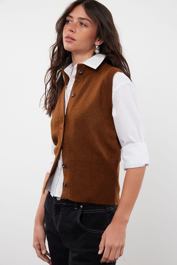 Trendyol Trendyol Limited Edition Brown Soft Texture Knit Vest