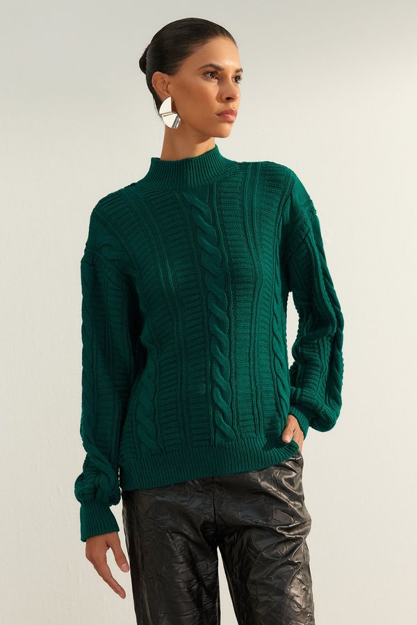 Trendyol Trendyol Limited Edition Green Back Lace Detail Hair Braided Knitwear Sweater