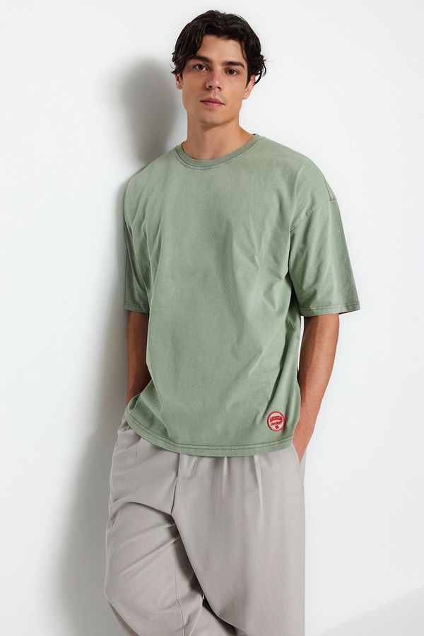 Trendyol Trendyol Limited Edition Green Oversize/Wide Cut Faded Effect 100% Cotton Thick T-Shirt