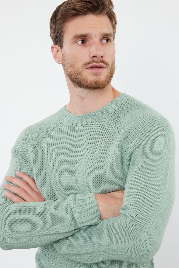 Trendyol Trendyol Men's Mint Slim Fit Crew Neck Raglan Sleeve Seamless Basic Knitwear Sweater