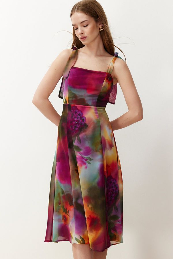 Trendyol Trendyol Multicolored Floral Slit Back Gipe Detail Chiffon Lined Midi Woven Dress
