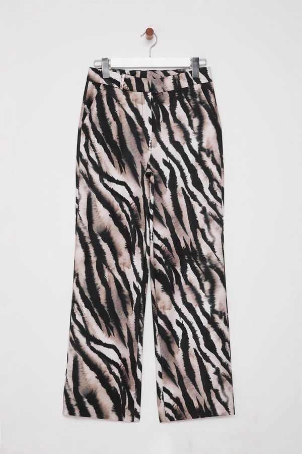 Trendyol Trendyol Multicolored Leopard Patterned Straight Cut Woven Trousers