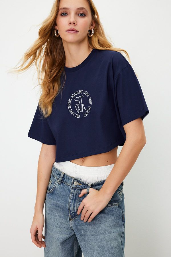 Trendyol Trendyol Navy Blue 100% Cotton Embroidered Crop Crew Neck Knitted T-Shirt