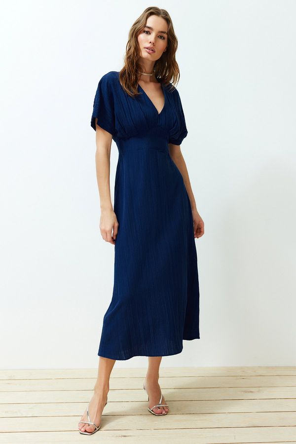 Trendyol Trendyol Navy Blue A-line Corsage Detailed V-neck Woven Maxi Dress