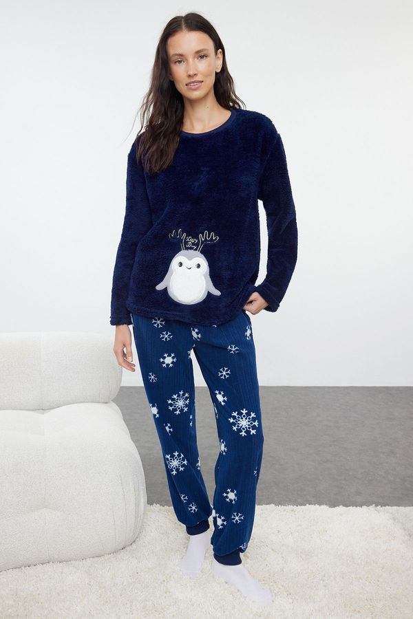 Trendyol Trendyol Navy Blue Animal and Winter Patterned Wellsoft Winter Knitted Pajama Set