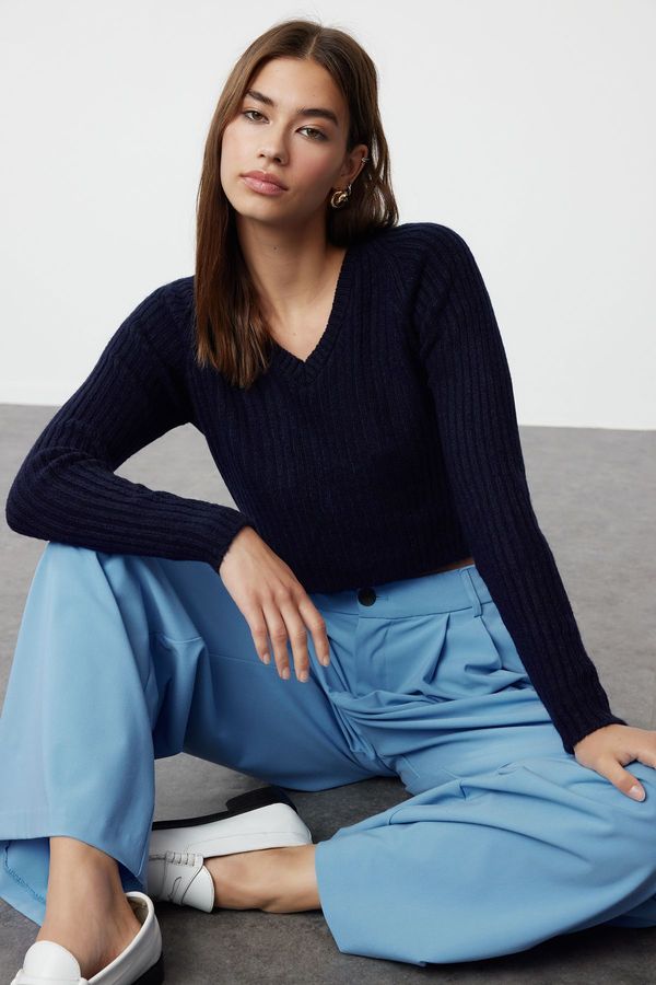 Trendyol Trendyol Navy Blue Crop Soft Textured Basic Knitwear Sweater