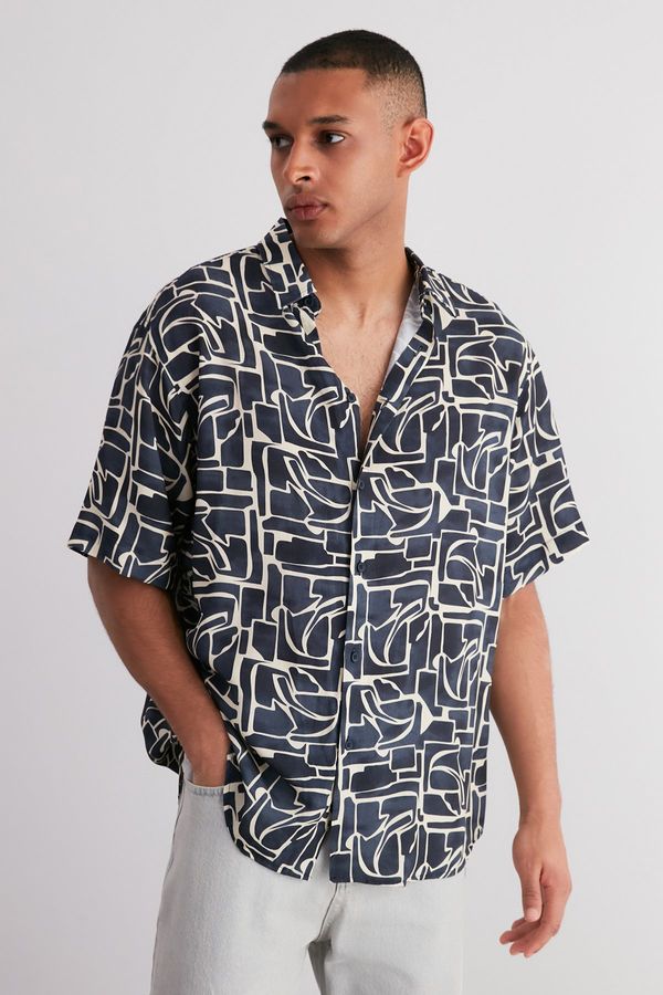 Trendyol Trendyol Navy Blue Oversize Fit 100% Viscose Patterned Short Sleeve Casual Summer Shirt