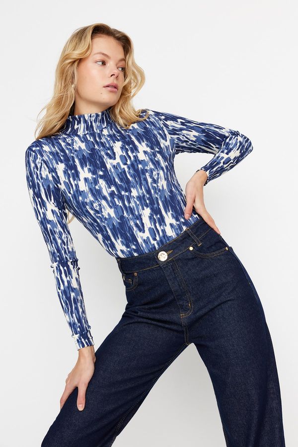 Trendyol Trendyol Navy Blue Printed Fitted/Situated High Neck Long Sleeve Crepe/Textured Knitted Blouse