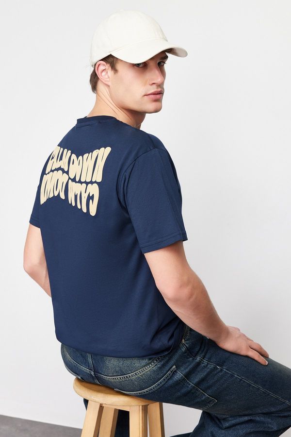 Trendyol Trendyol Navy Blue Relaxed/Comfortable Cut Fluffy Text Back Printed 100% Cotton T-shirt