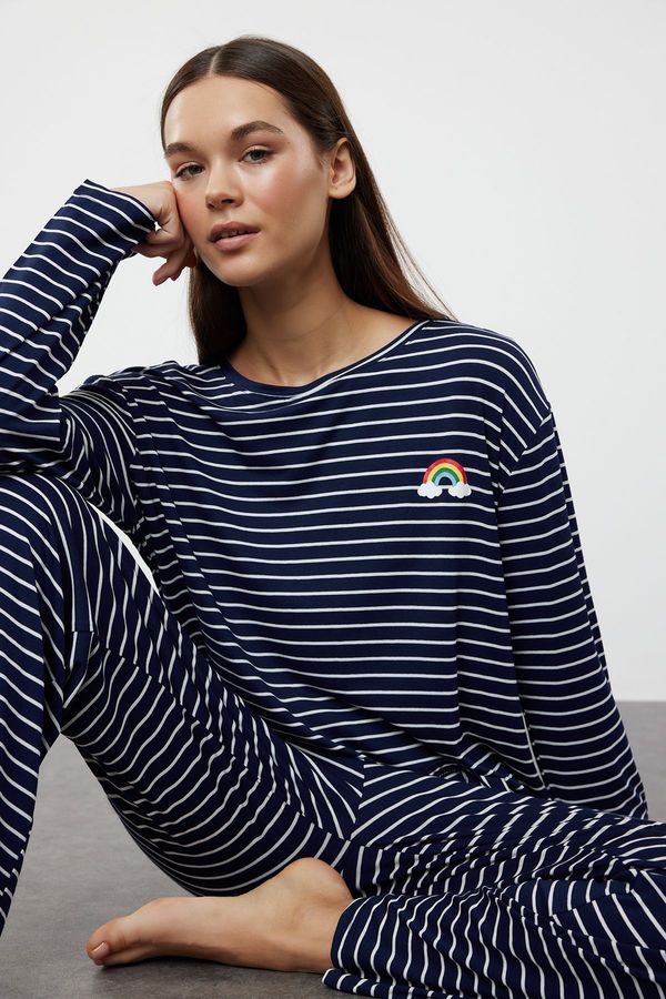 Trendyol Trendyol Navy Blue Striped Rainbow Printed Knitted Pajama Set