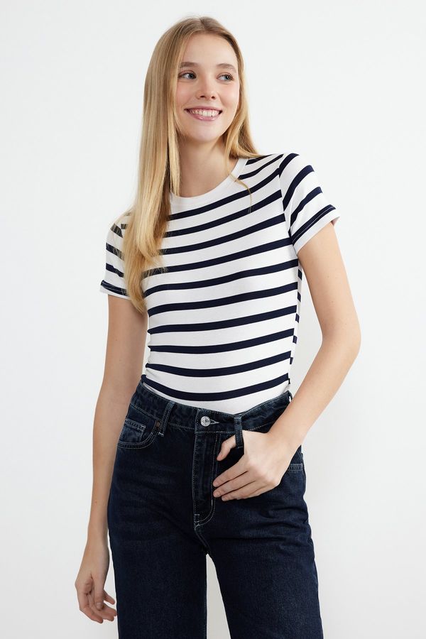 Trendyol Trendyol Navy Blue Striped Viscose/Soft Fabric Stretchy Knitted Blouse