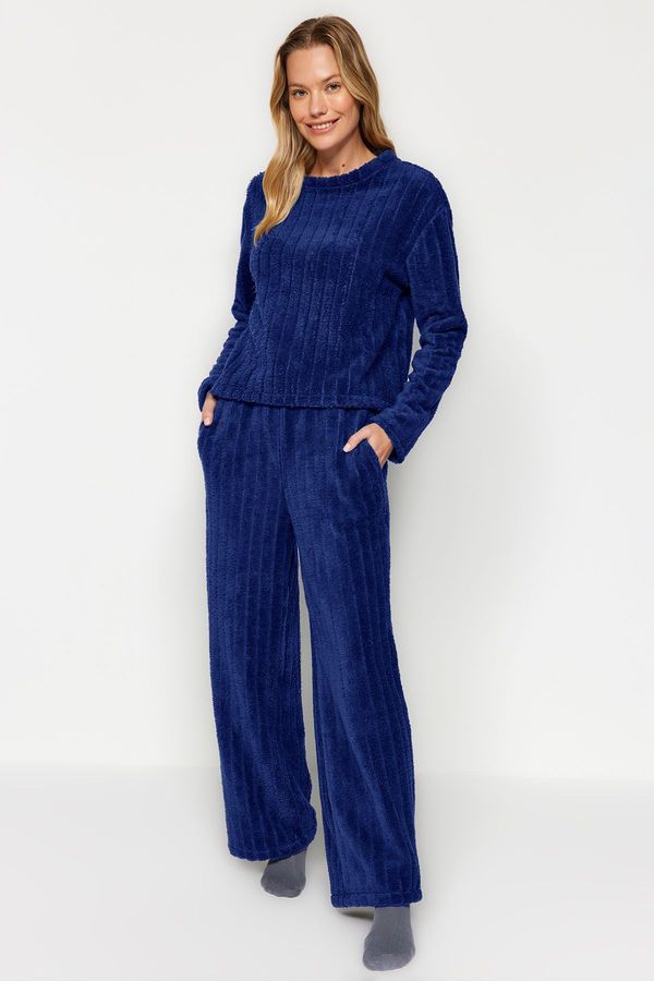 Trendyol Trendyol Navy Blue Striped Wellsoft Knitted Pajama Set