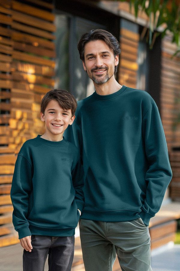 Trendyol Trendyol Oil Boy Father-Son Printed Knitted Mini Me Sweatshirt