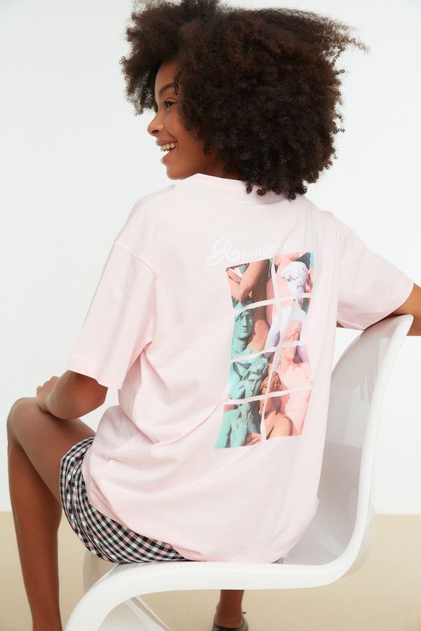 Trendyol Trendyol Pink 100% Cotton Back Printed Boyfriend Fit Crew Neck Knitted T-Shirt
