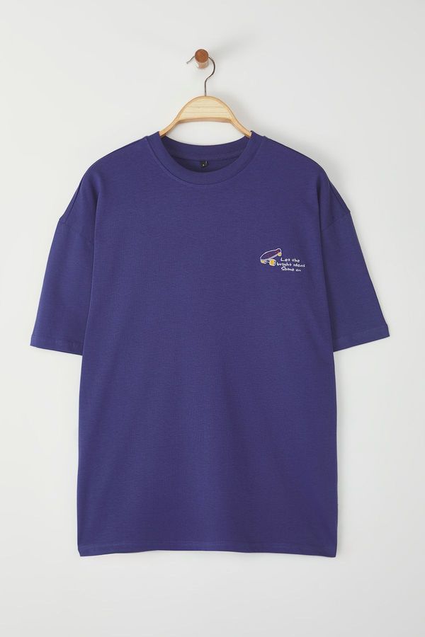 Trendyol Trendyol Purple Oversize/Wide Cut Minimal Embroidery 100% Cotton T-Shirt