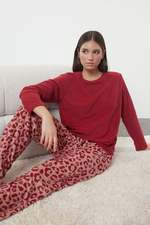 Trendyol Trendyol Red Leopard Patterned Polar Fleece Knitted Pajama Set