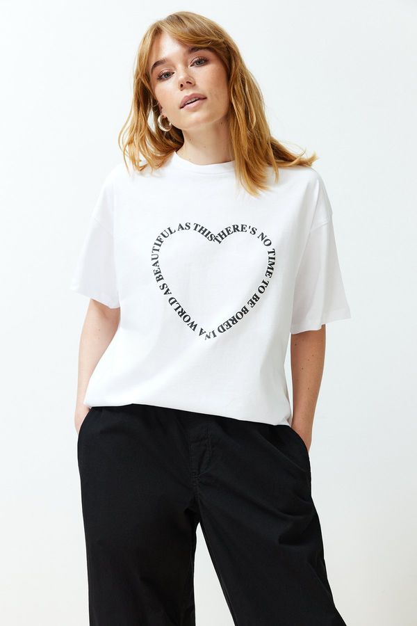 Trendyol Trendyol White 100% Cotton Heart Motto Printed Oversize/Casual Fit Knitted T-Shirt