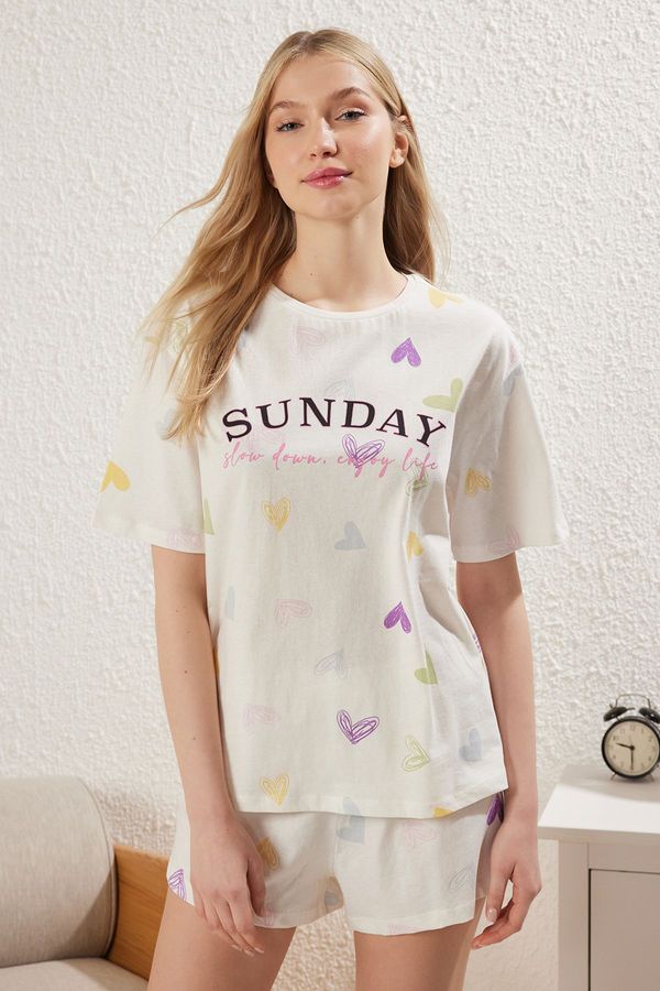 Trendyol Trendyol White 100% Cotton Heart Slogan Knitted Pajama Set with Shorts