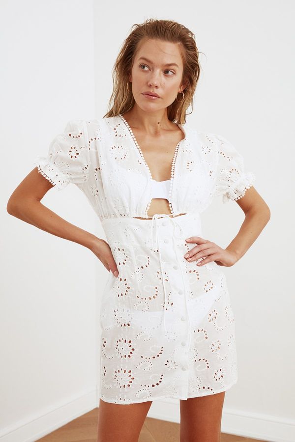 Trendyol Trendyol White Button Detailed Fisto Beach Dress