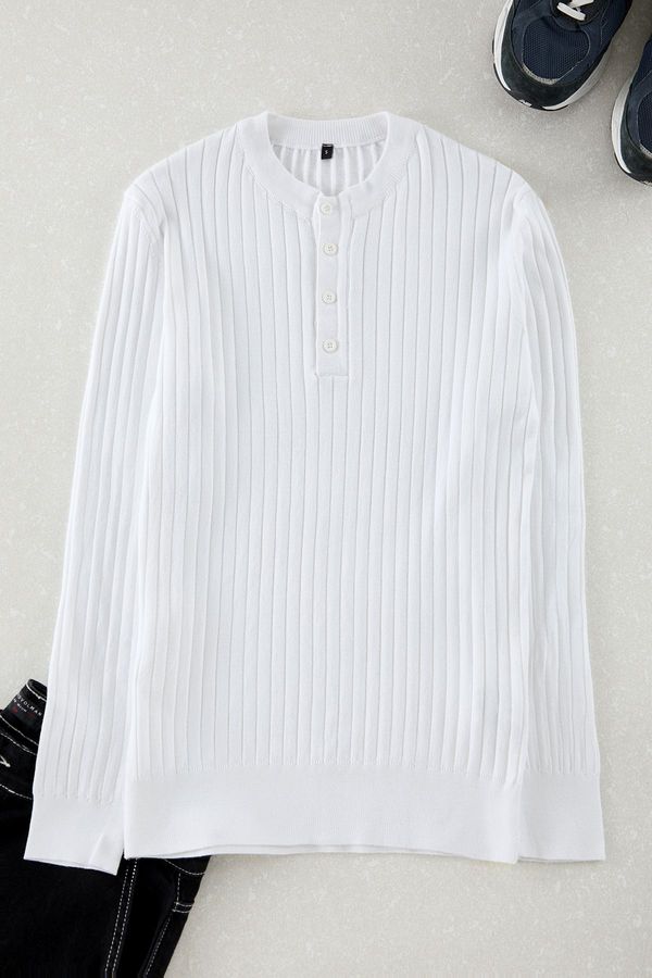 Trendyol Trendyol White Casual Slim Slim Fit Crew Neck Textured Knitwear Sweater