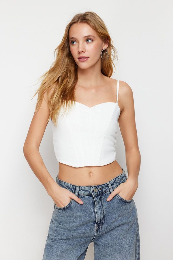 Trendyol Trendyol White Fitted/Situated Crop Strap Crepe Knitted Bustier