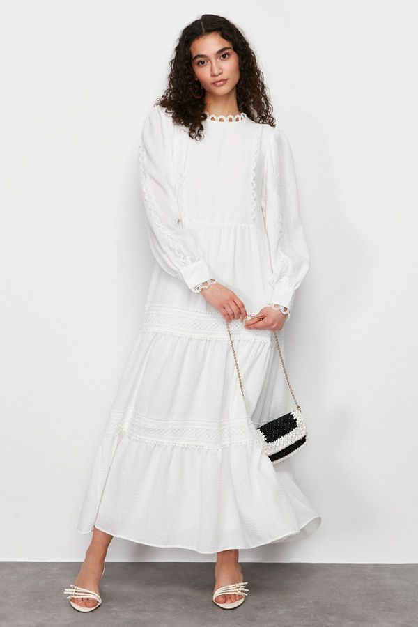 Trendyol Trendyol White Lined Embroidery Detailed Woven Dress