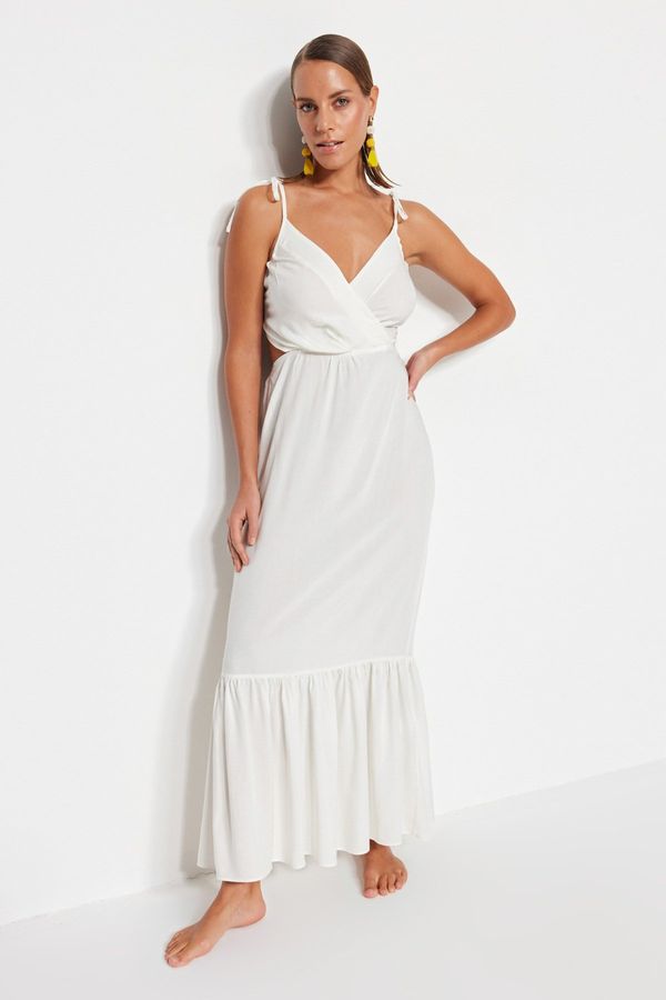 Trendyol Trendyol White Maxi Woven Cut Out/Window Beach Dress