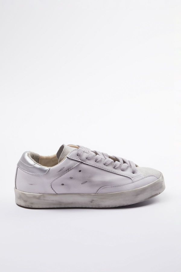 Trendyol Trendyol White Metallic Detailed Retro Women's Sneakers