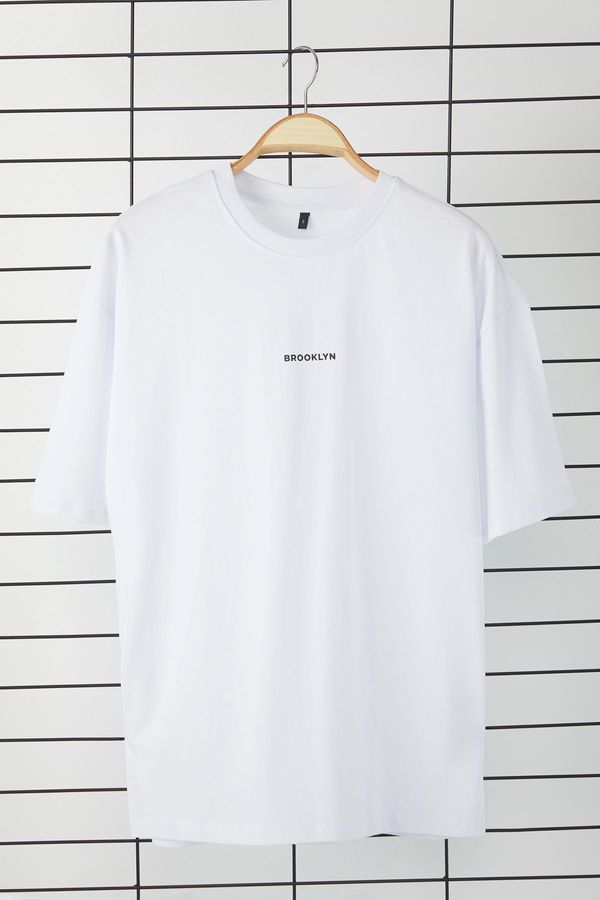 Trendyol Trendyol White Oversize/Wide Cut 100% Cotton Brooklyn Printed T-Shirt