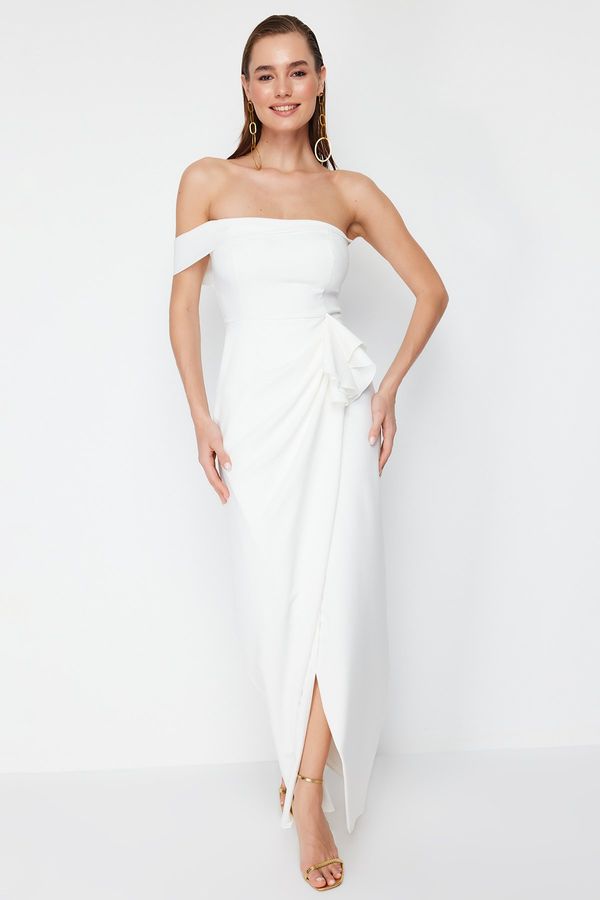 Trendyol Trendyol White Plain Regular Woven Evening Dress & Graduation Dress