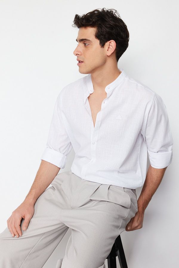 Trendyol Trendyol White Regular Fit Large Collar Embroidery Detail 100% Cotton Shirt