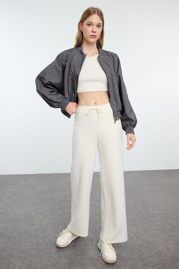 Trendyol Trendyol White Wide Leg Thessaloniki Knitted Trousers