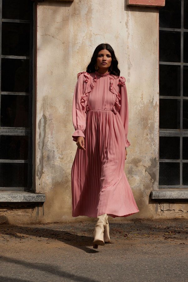 Trendyol Trendyol X AI Dusty Rose Pleated Dress