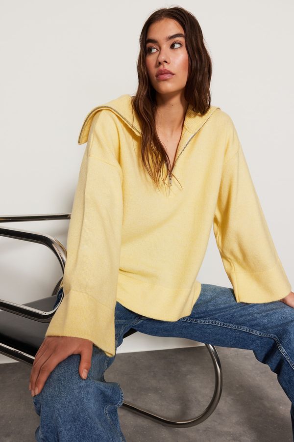 Trendyol Trendyol Yellow Wide Fit Soft Textured Basic Knitwear Sweater