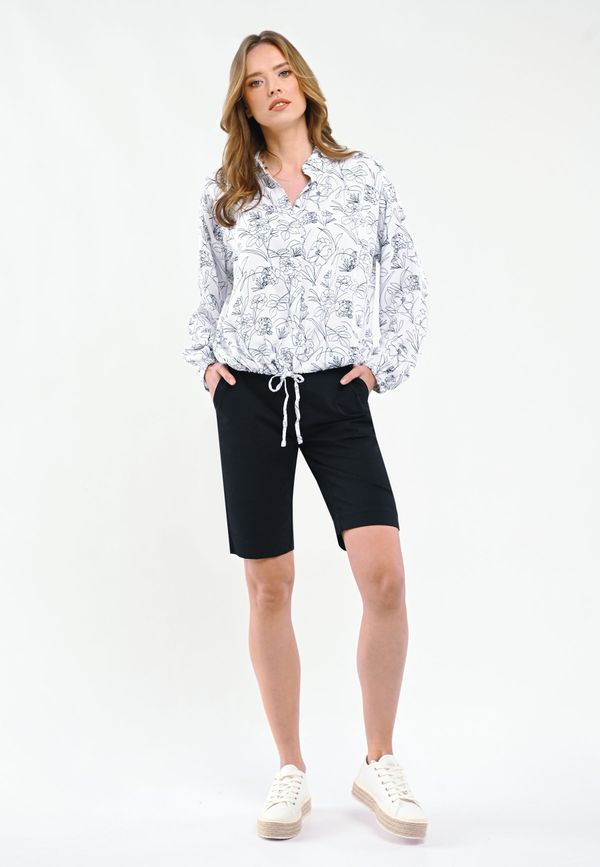 Volcano Volcano Woman's Shorts P-MIYA