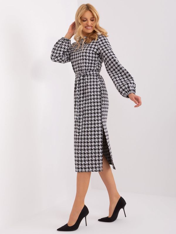 Fashionhunters White and black knitted midi dress from houndstooth