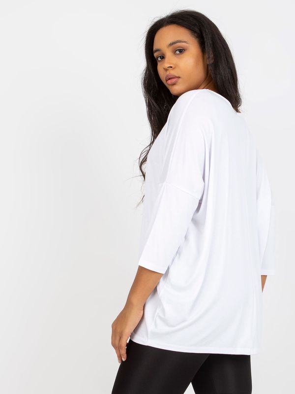 Fashionhunters White casual blouse with a V-neck