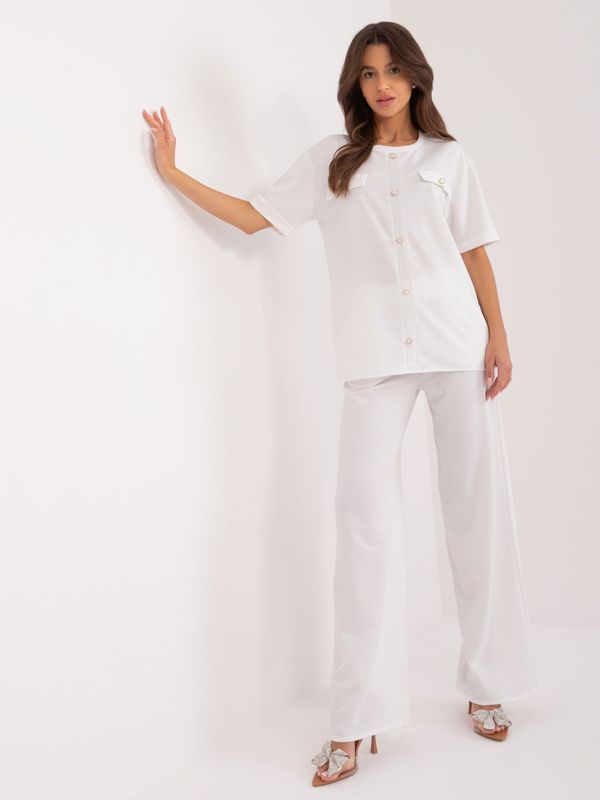 Fashionhunters White casual set with blouse and straight trousers