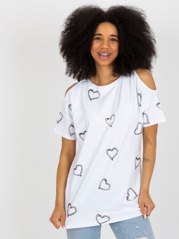 Fashionhunters White cotton blouse with heart print