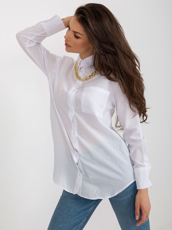 Fashionhunters White oversize shirt with removable chain