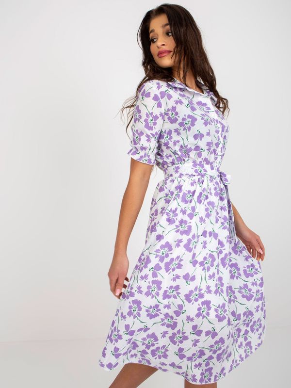 Fashionhunters White-violet floral midi dress with belt