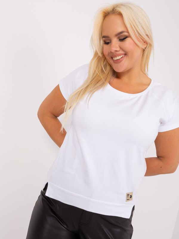 Fashionhunters White women's plus size blouse with slits